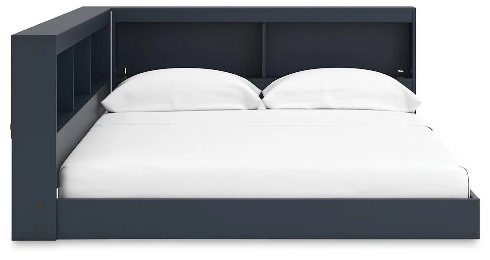 Simmenfort Bed - Image 44