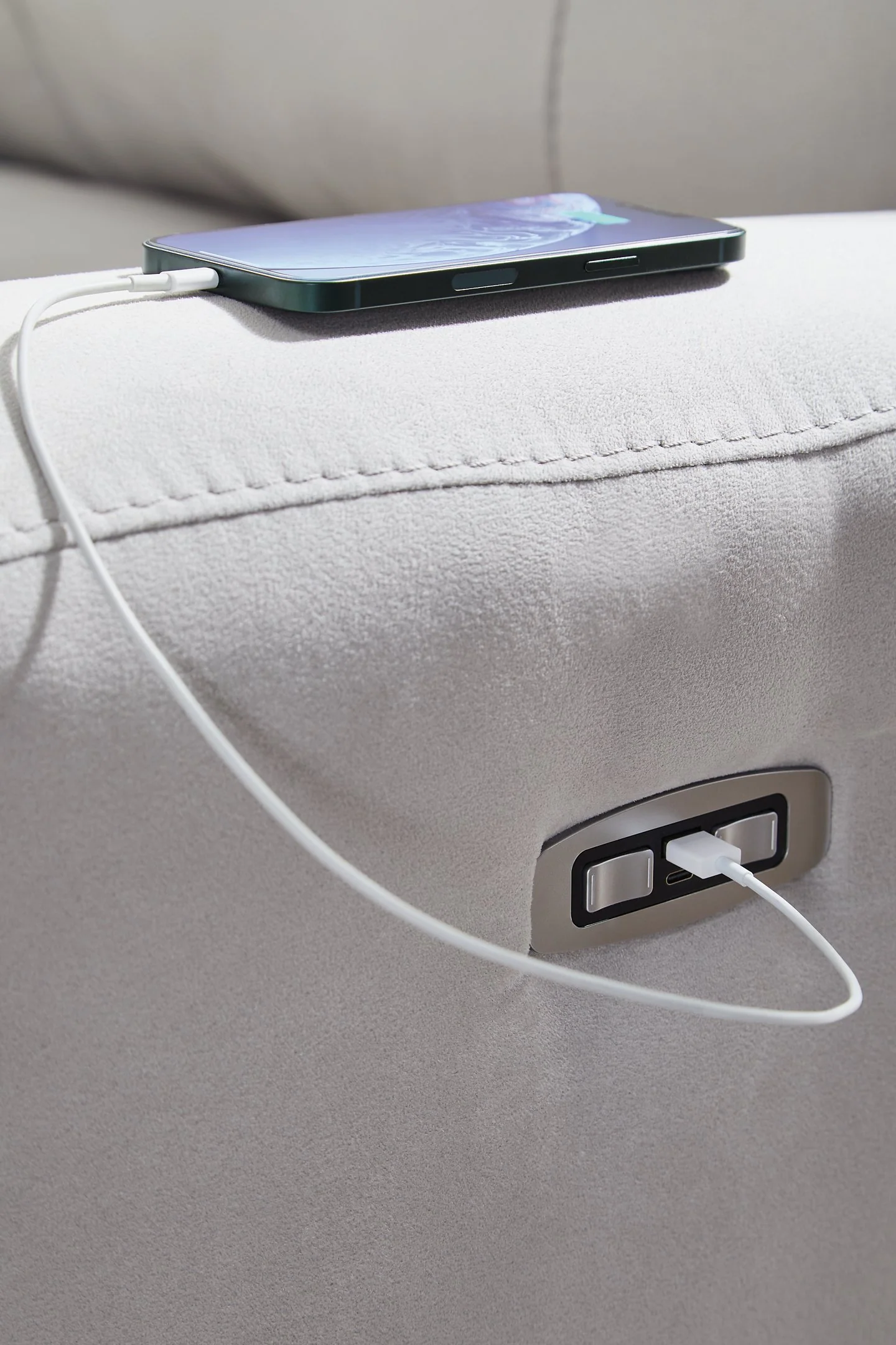 Social Pointe Reclining Loveseat - Image 3