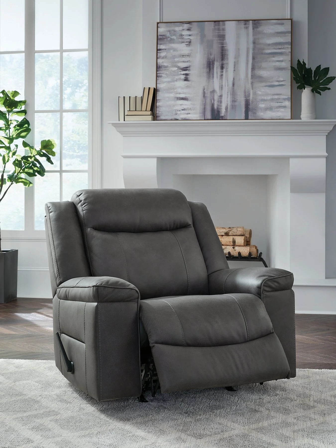 Status Check Recliner - Image 17