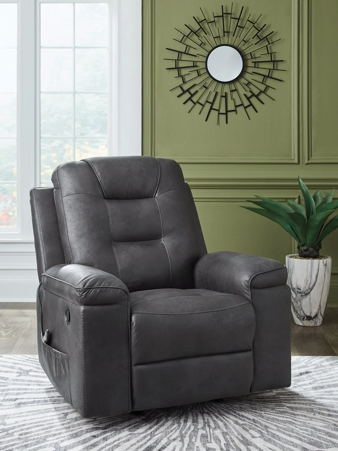 Stockworth Recliner - Image 12