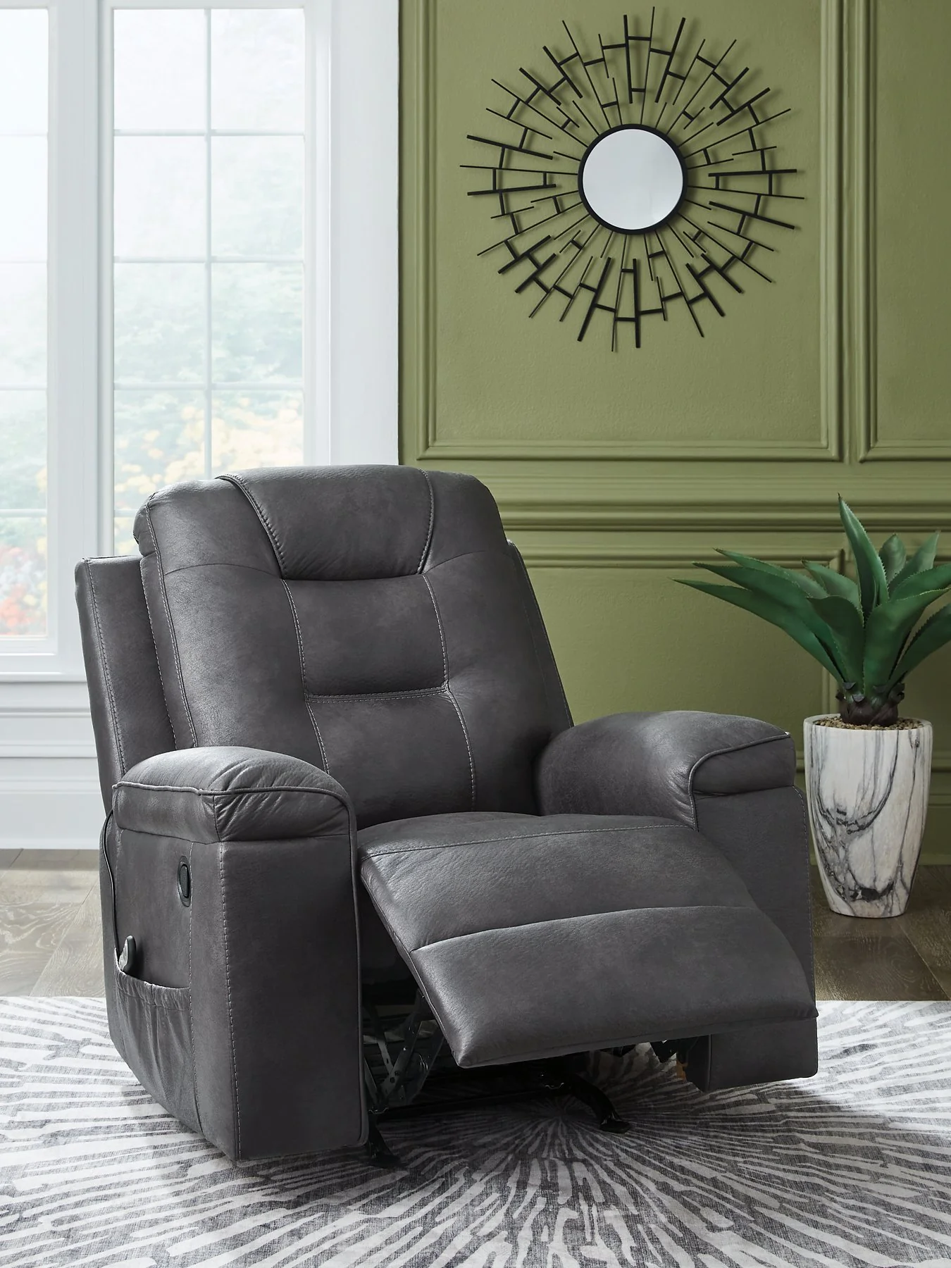 Stockworth Recliner - Image 18