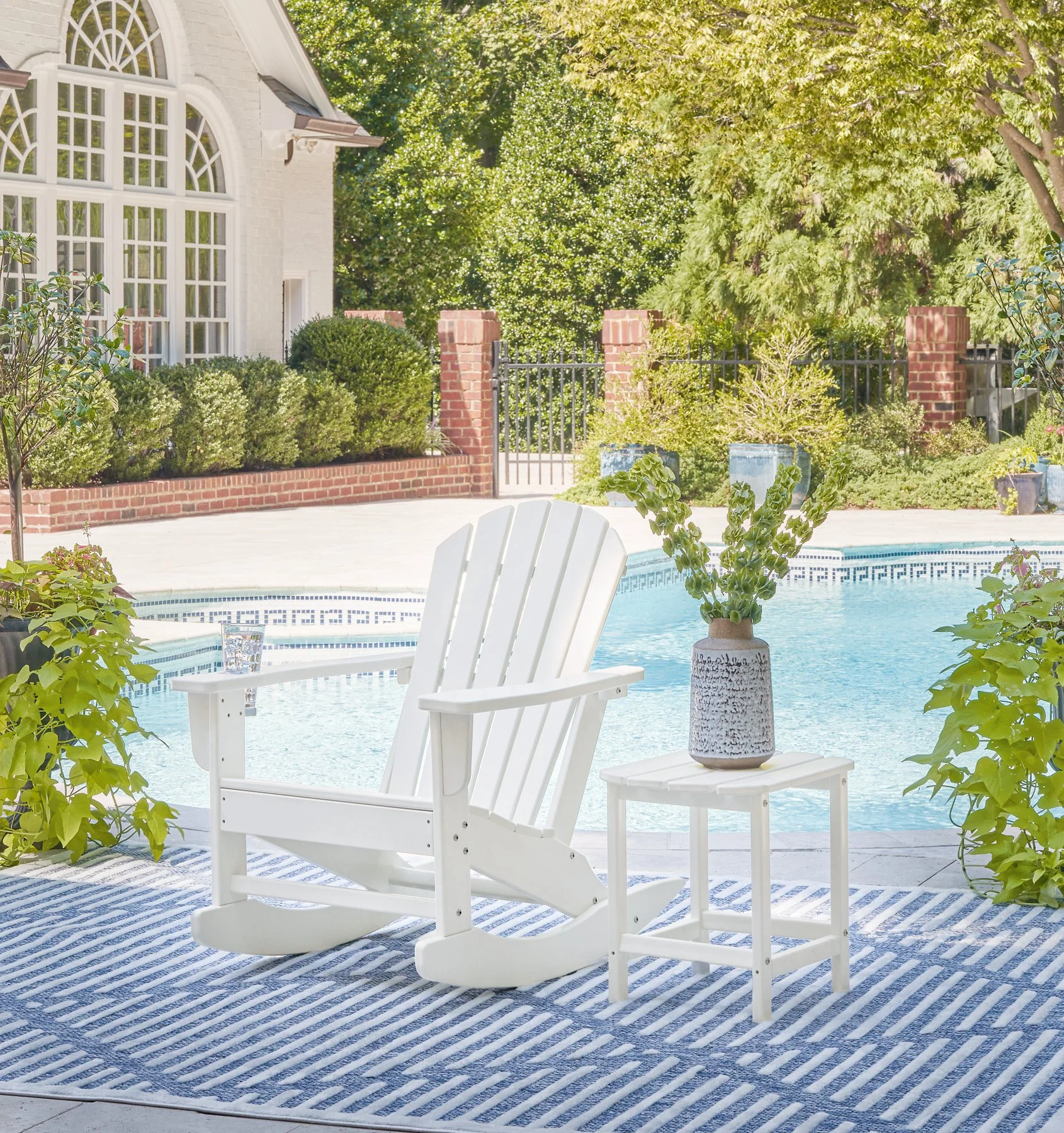 Sundown Treasure Outdoor Seating Set - Image 9