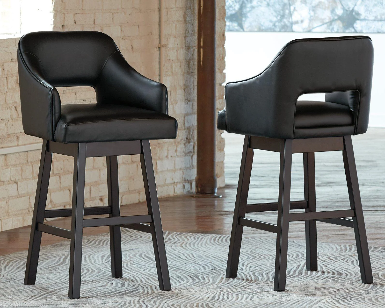 Tallenger Bar Height Bar Stool - Image 2