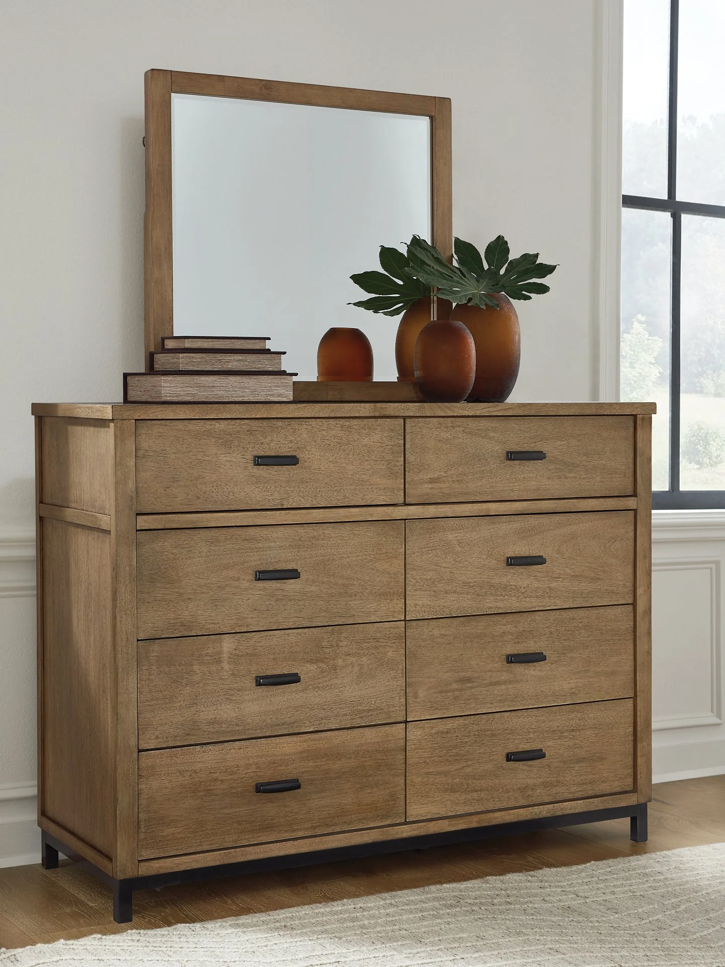 Tomtyn Dresser and Mirror - Image 2
