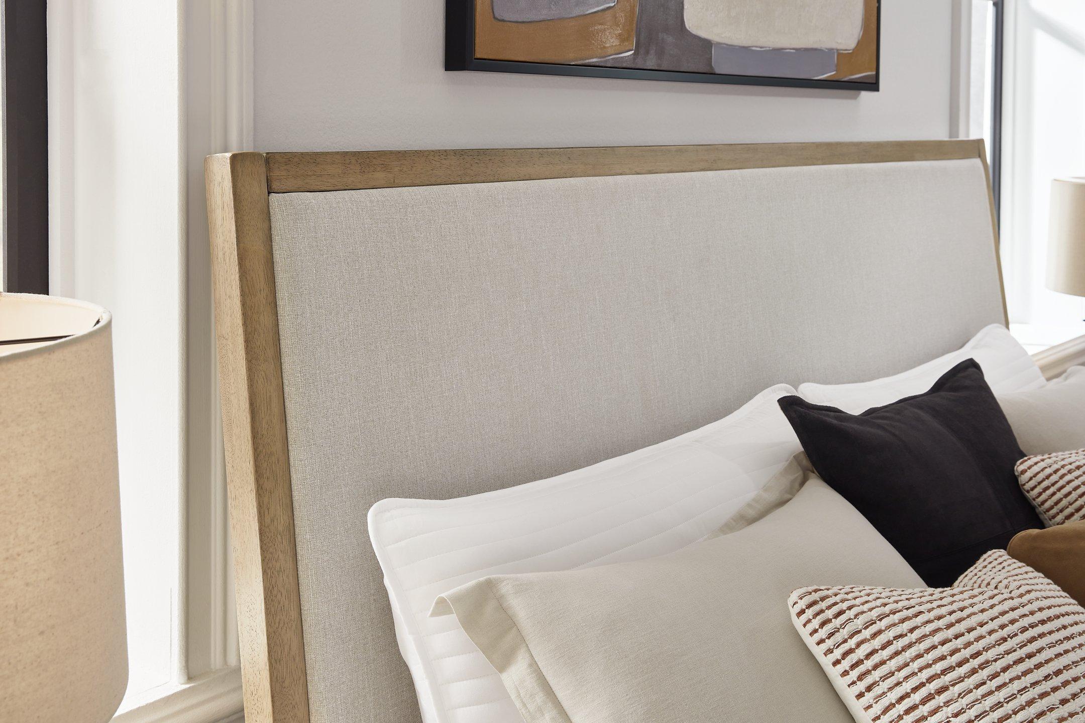 Tomtyn Upholstered Bed - Image 2