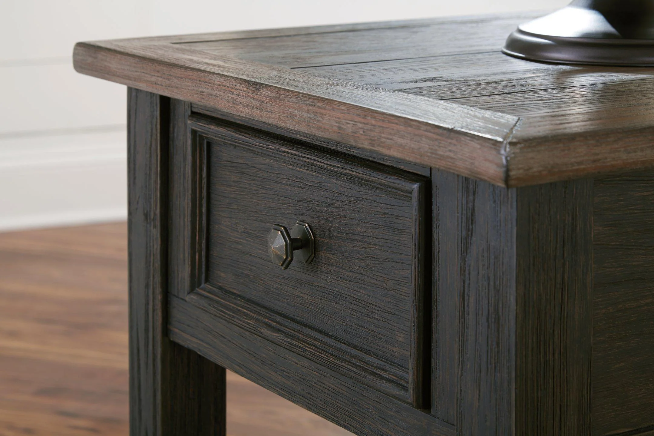 Tyler Creek End Table - Image 11