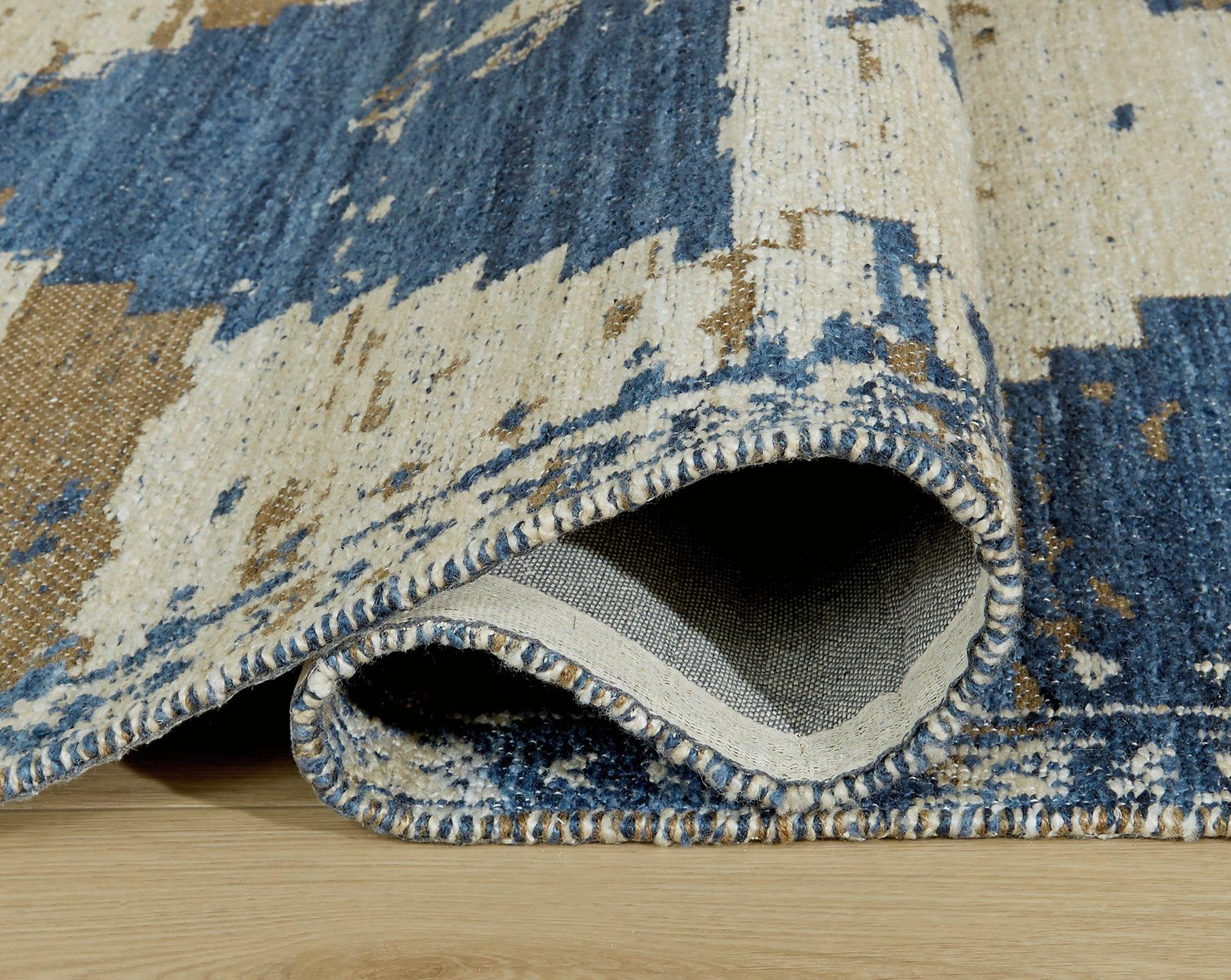 Varnler Rug - Image 4