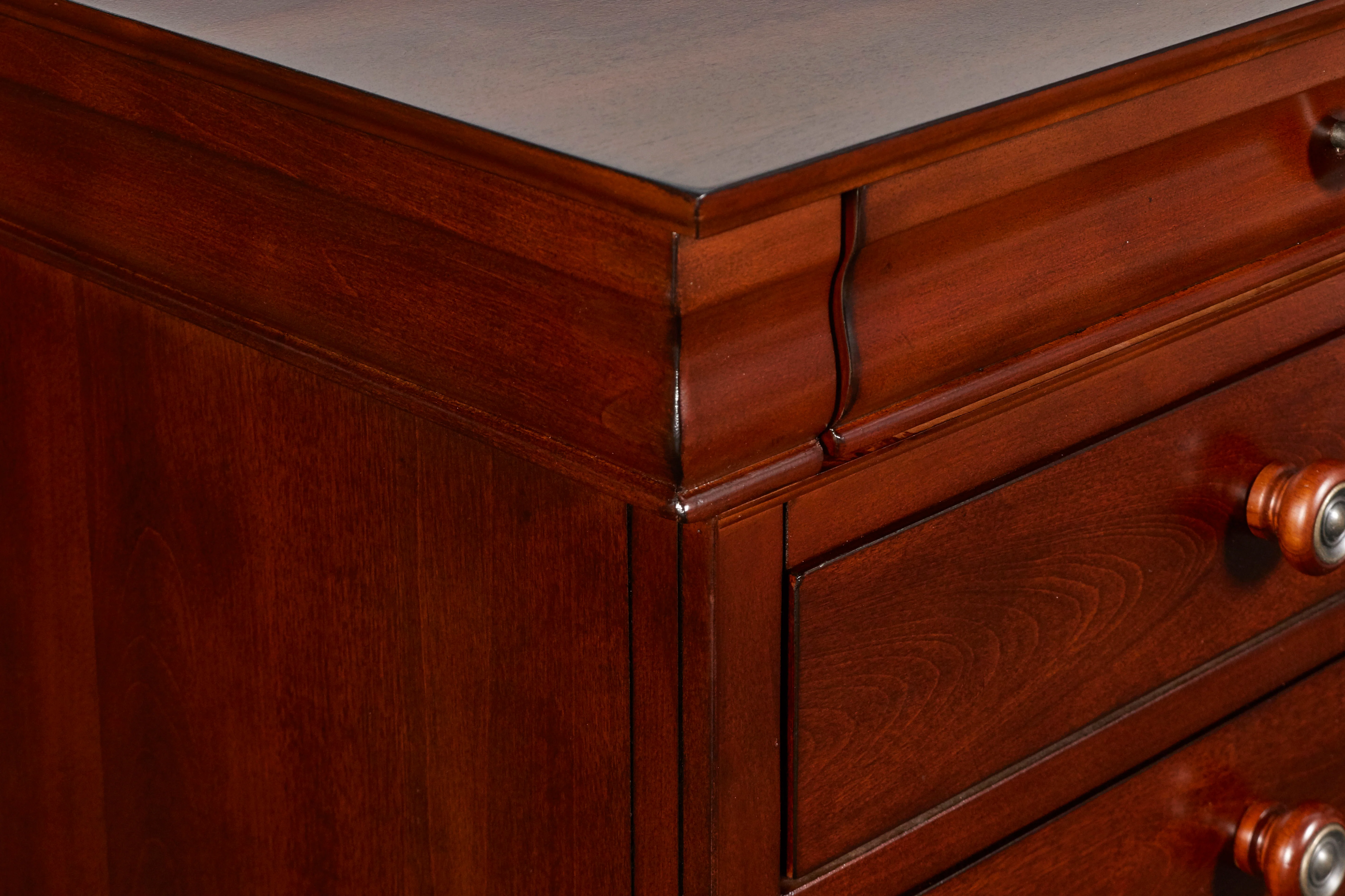 VERSAILLES NIGHTSTAND- BORDEAUX - Image 9