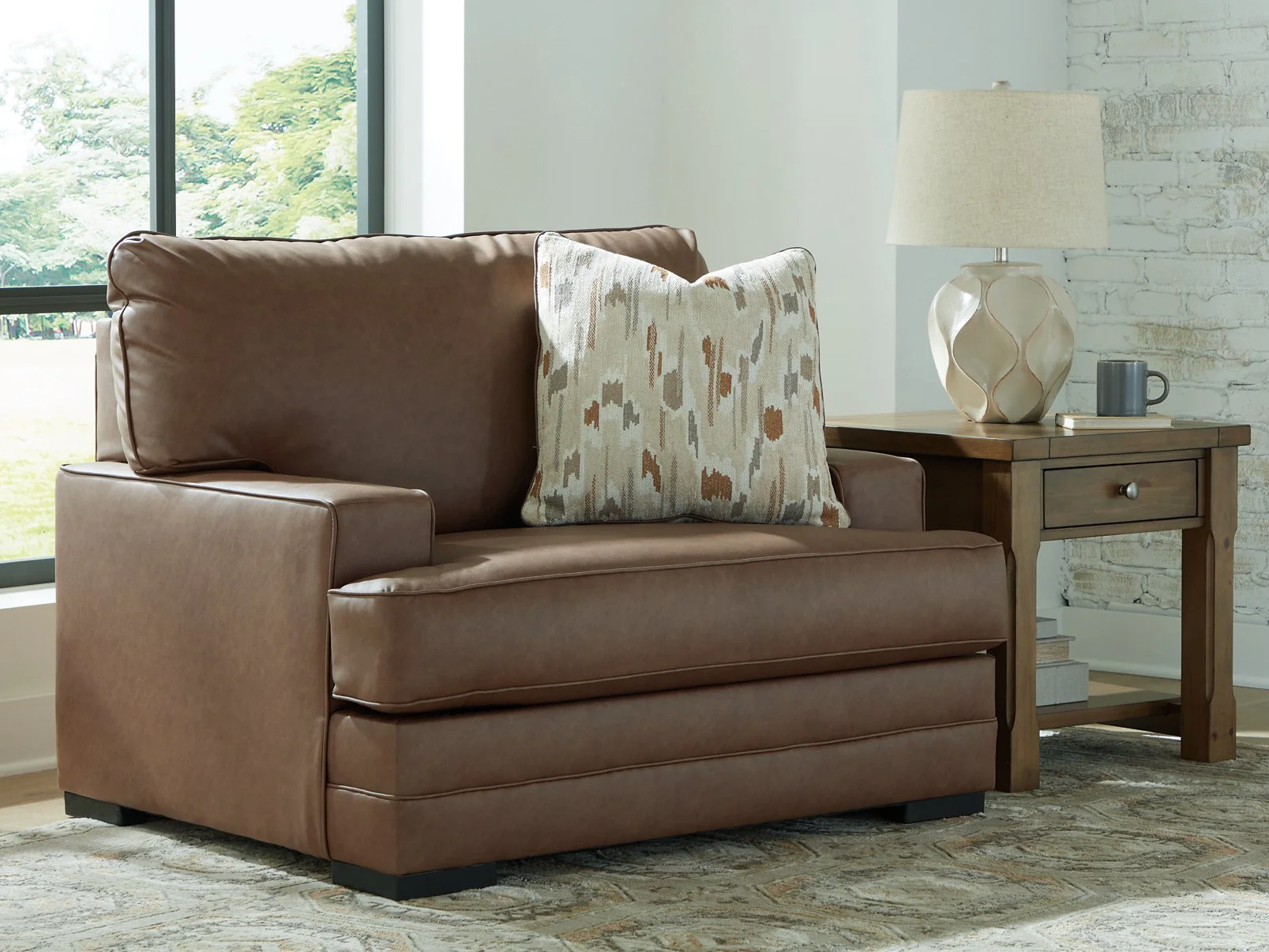 VillaCourt Oversized Chair - Image 2