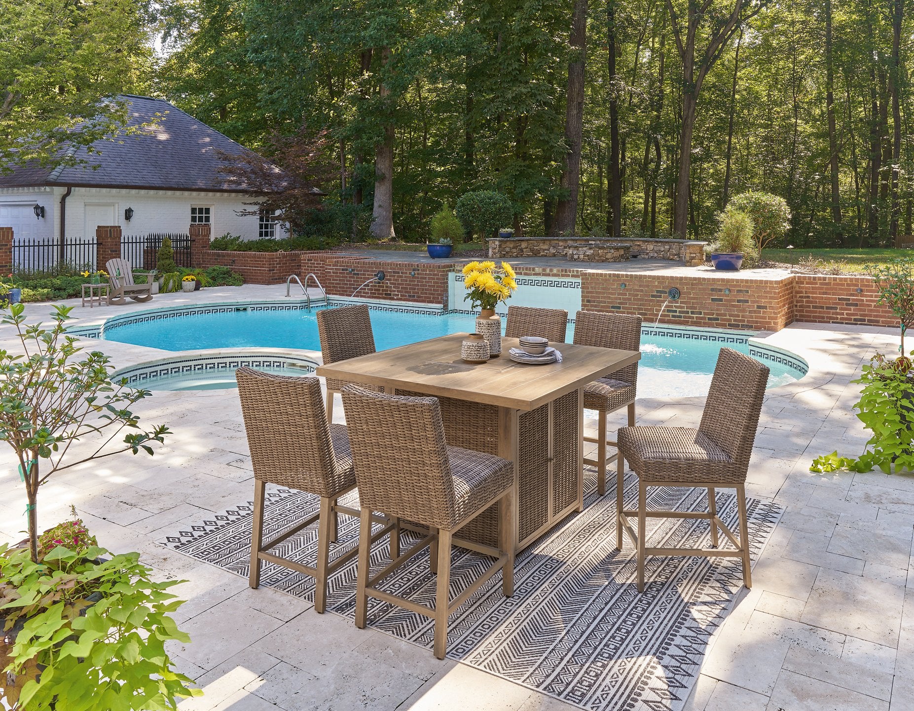 Walton Bridge Outdoor Dining Set - Image 4