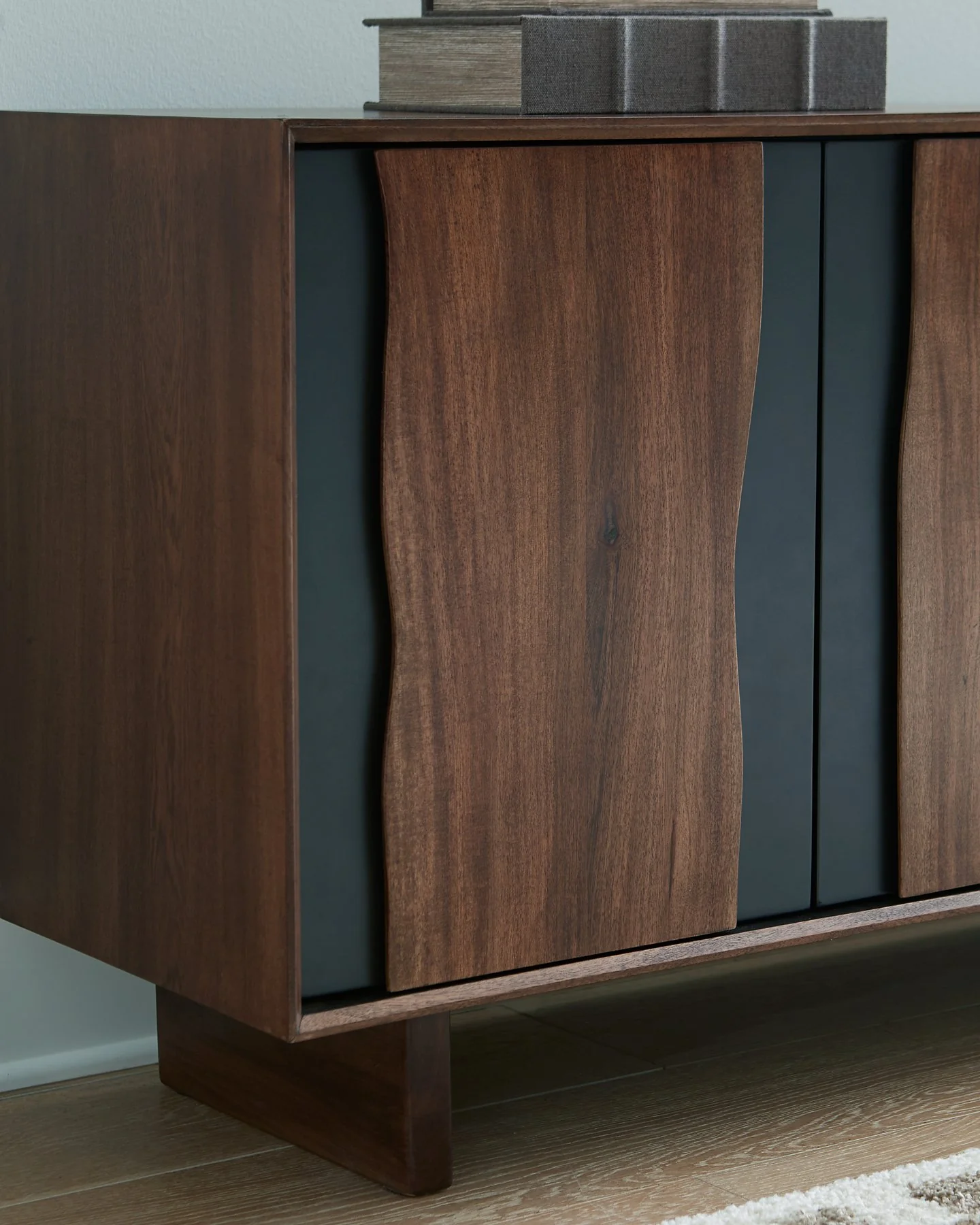Welby Accent Cabinet - Image 7