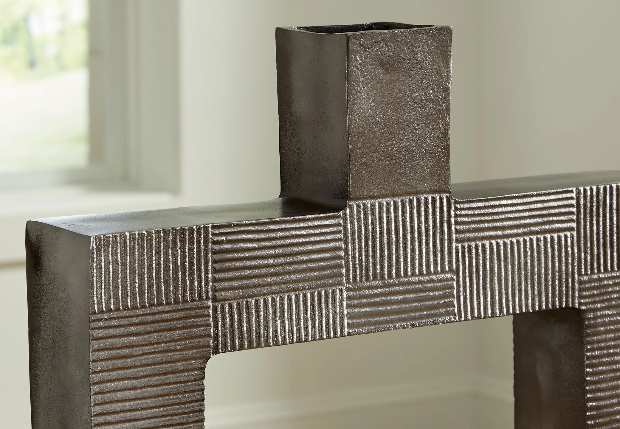 Wrengrove Vase - Image 4