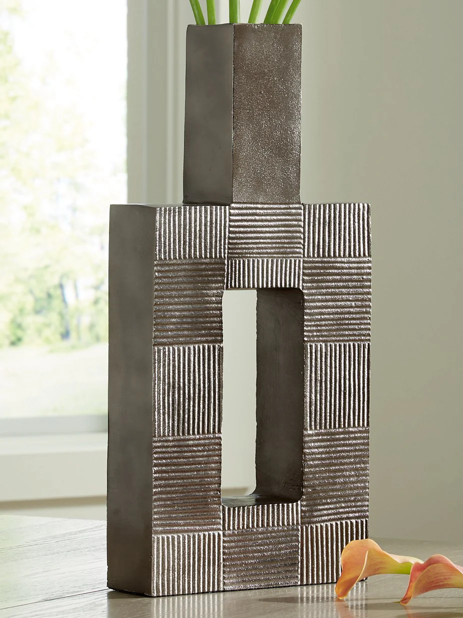 Wrengrove Vase - Image 7