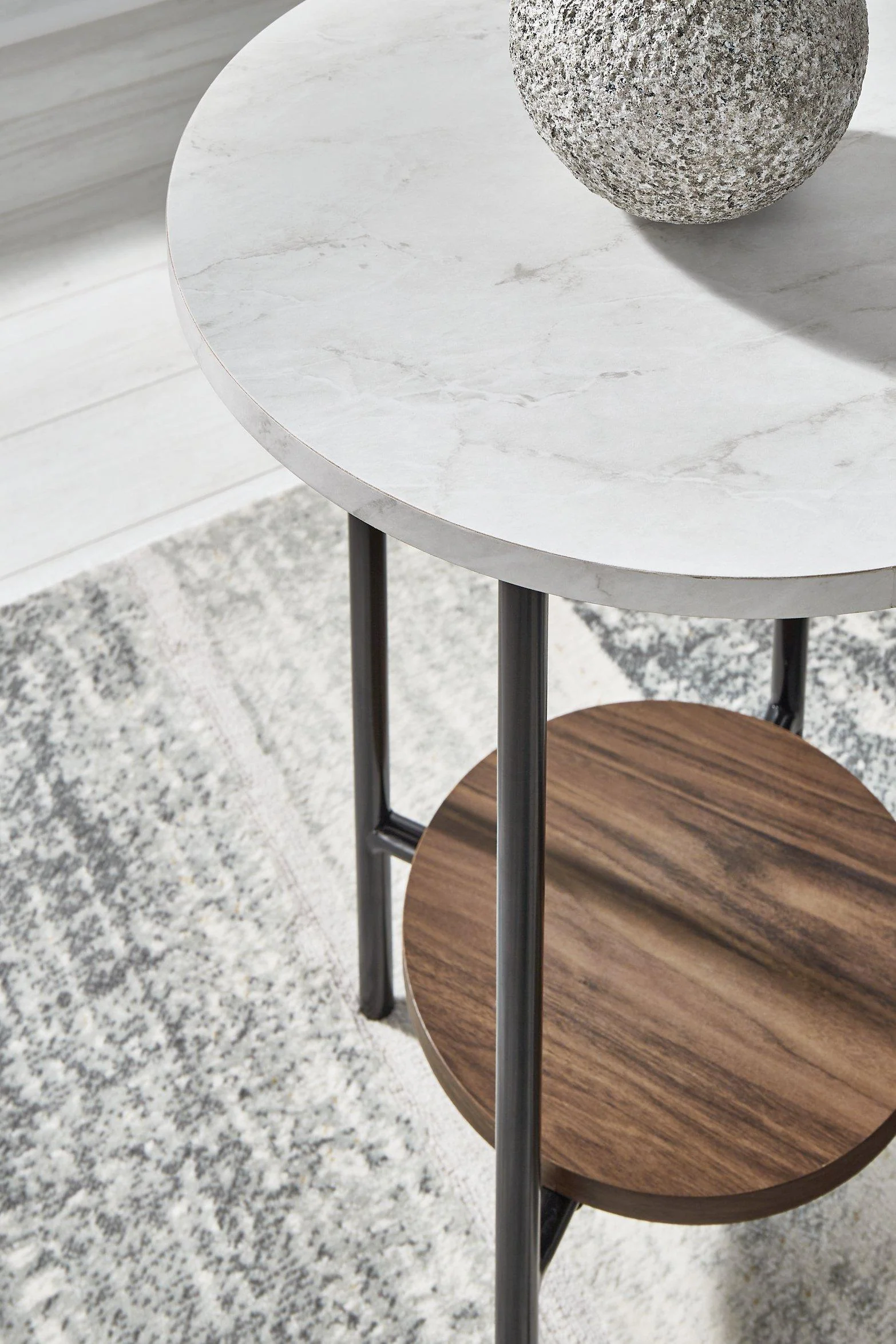 Wrenwich Table (Set of 3) - Image 5